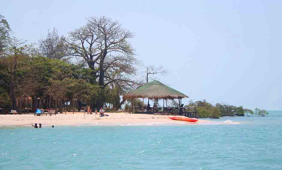 plage sable fin blanc afrique kere baignade activite gratuite